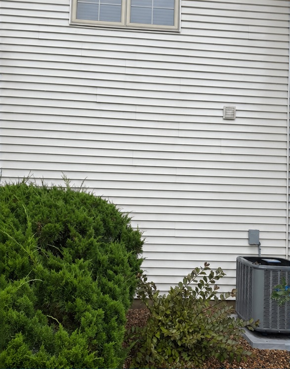 Siding cleaning — after Spotless Wash restoration